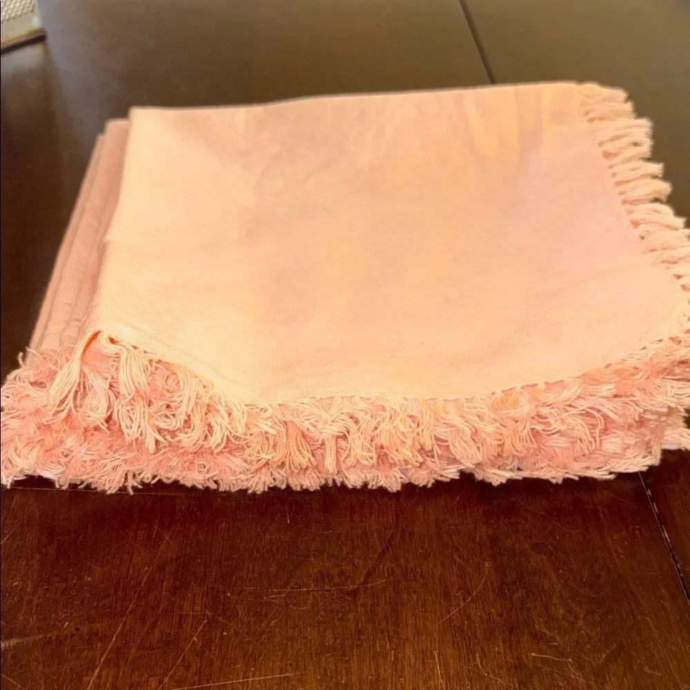 Set of 4 Peach Fringe Napkins